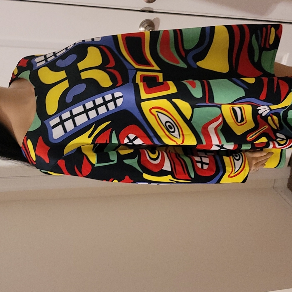 Geometric/Abstract Tunic - Picture 4 of 5